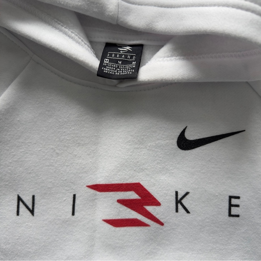 Nike White Hoodie with Red and Black Logo, size Medium(10-12yrs) 132-147CM